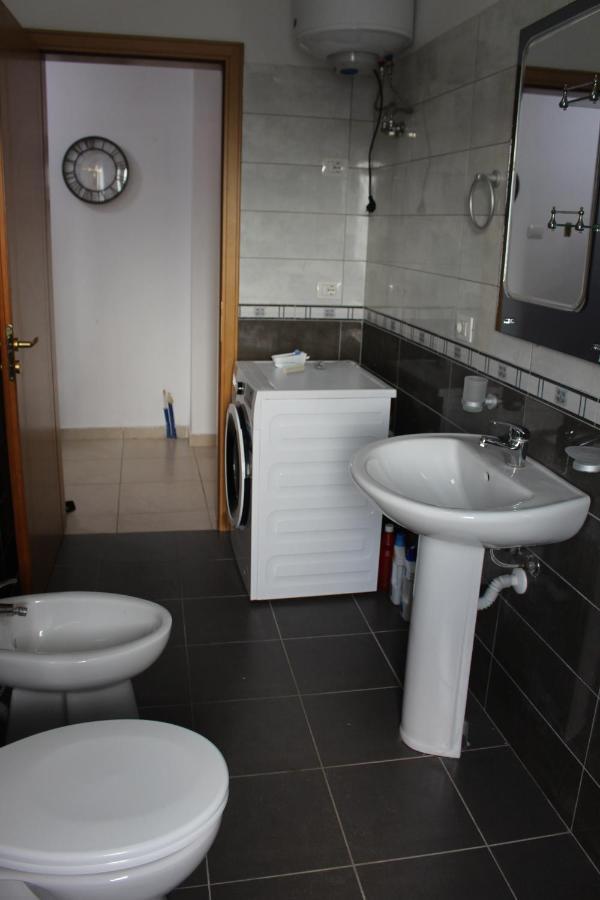 Comfy City Center Apartment Σκόδρα Εξωτερικό φωτογραφία
